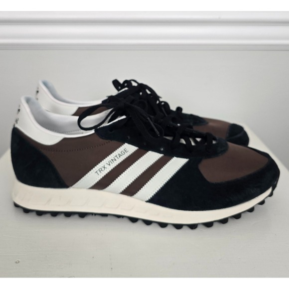 adidas gazelle silver green womens Retro Running Shoes for Kids White / 11 (17cm)